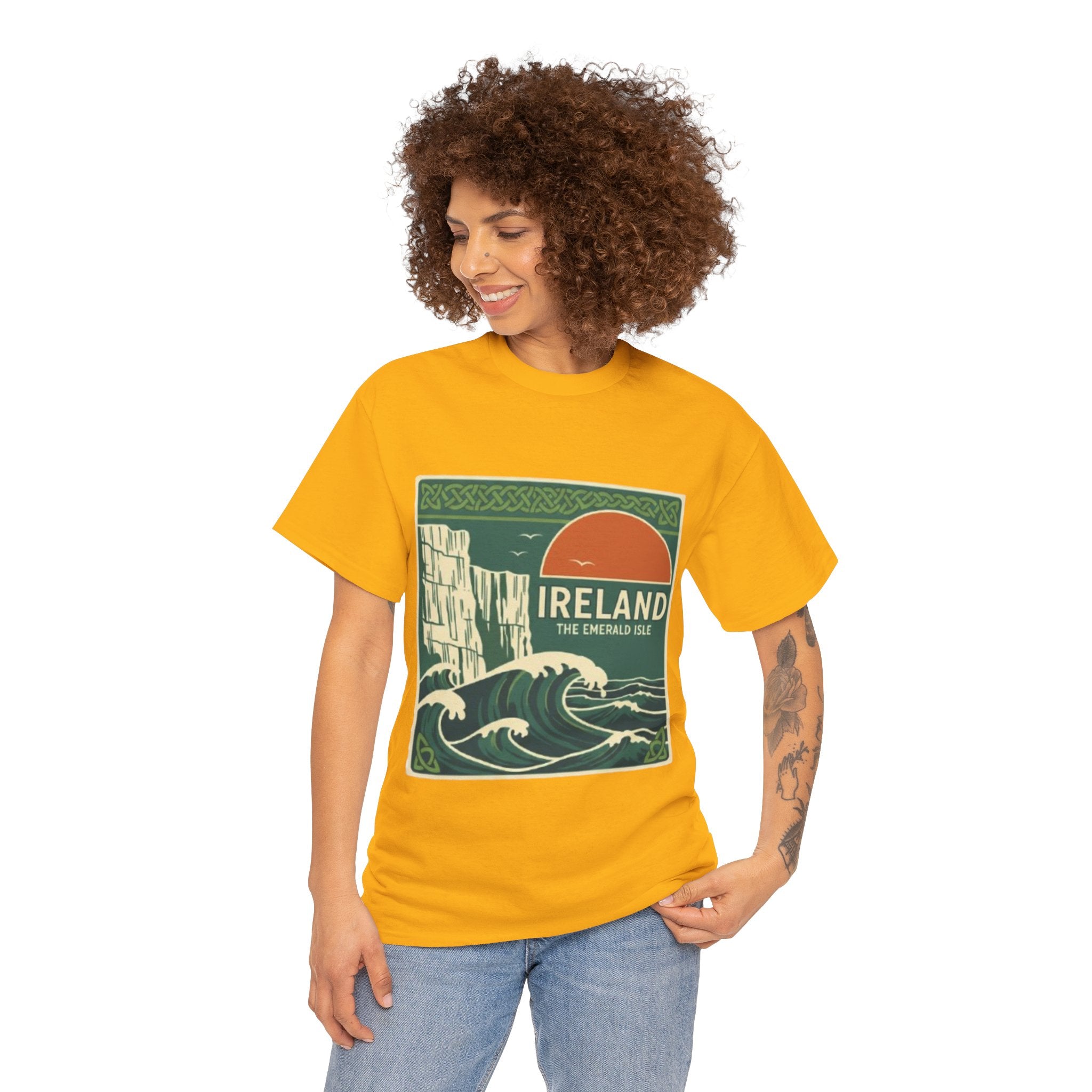 Ireland Vintage Travel Tee — 'Ireland The Emerald Isle' Graphic T‑Shirt