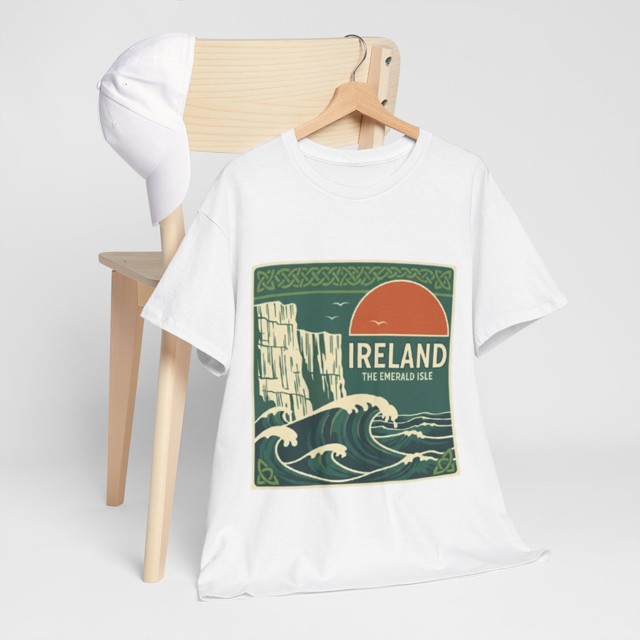 Ireland Vintage Travel Tee — 'Ireland The Emerald Isle' Graphic T‑Shirt