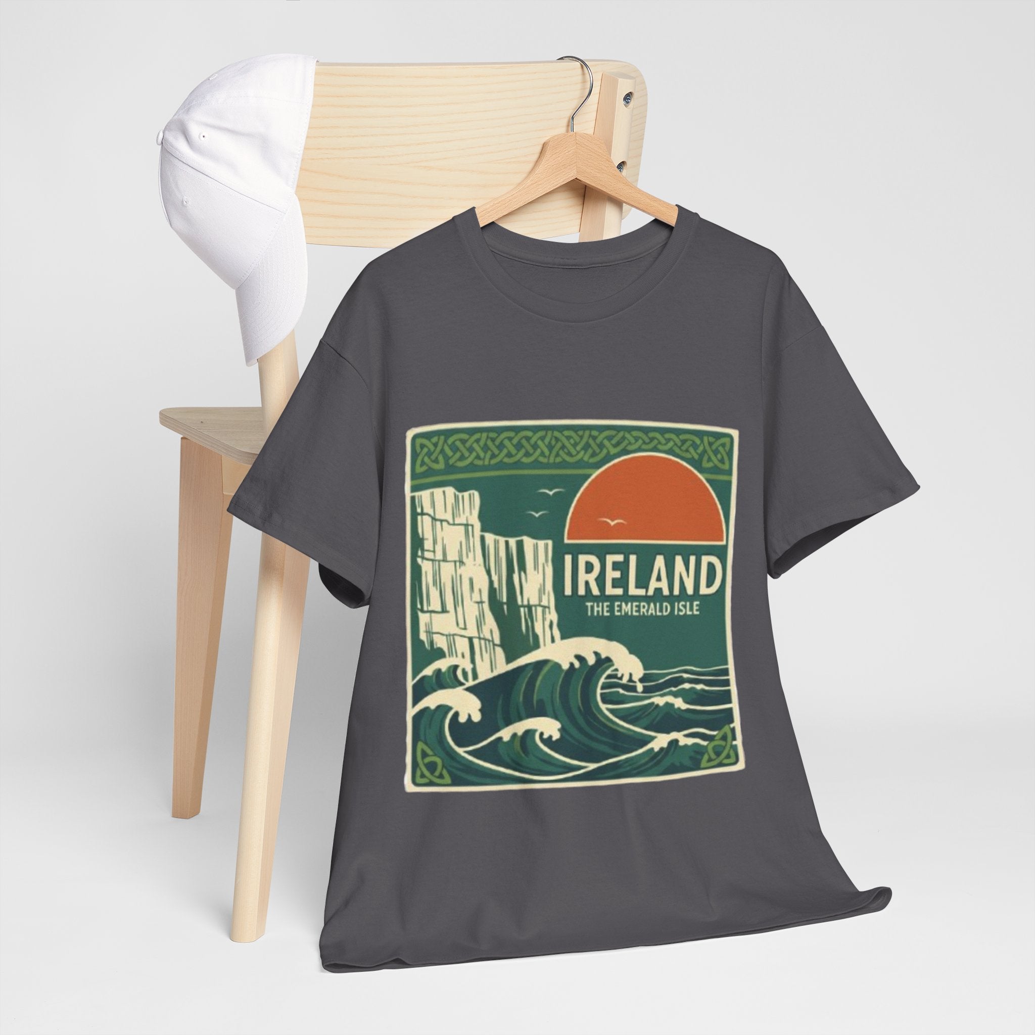 Ireland Vintage Travel Tee — 'Ireland The Emerald Isle' Graphic T‑Shirt