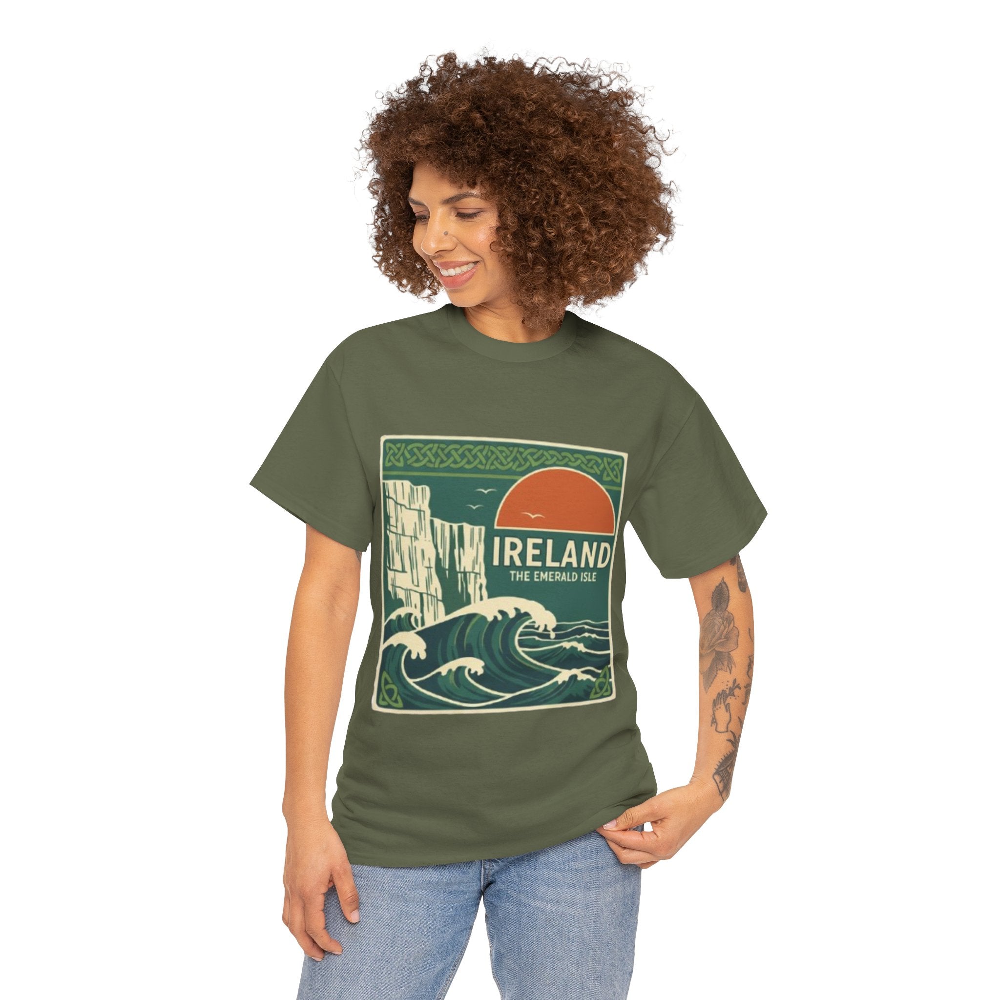 Ireland Vintage Travel Tee — 'Ireland The Emerald Isle' Graphic T‑Shirt