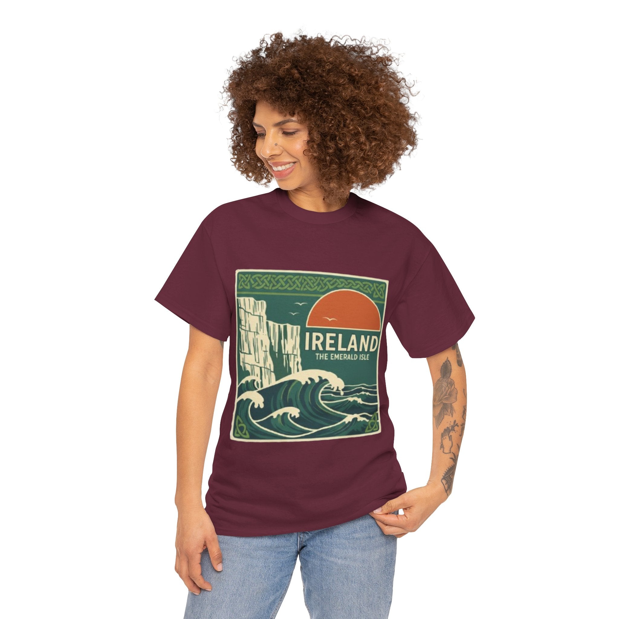 Ireland Vintage Travel Tee — 'Ireland The Emerald Isle' Graphic T‑Shirt