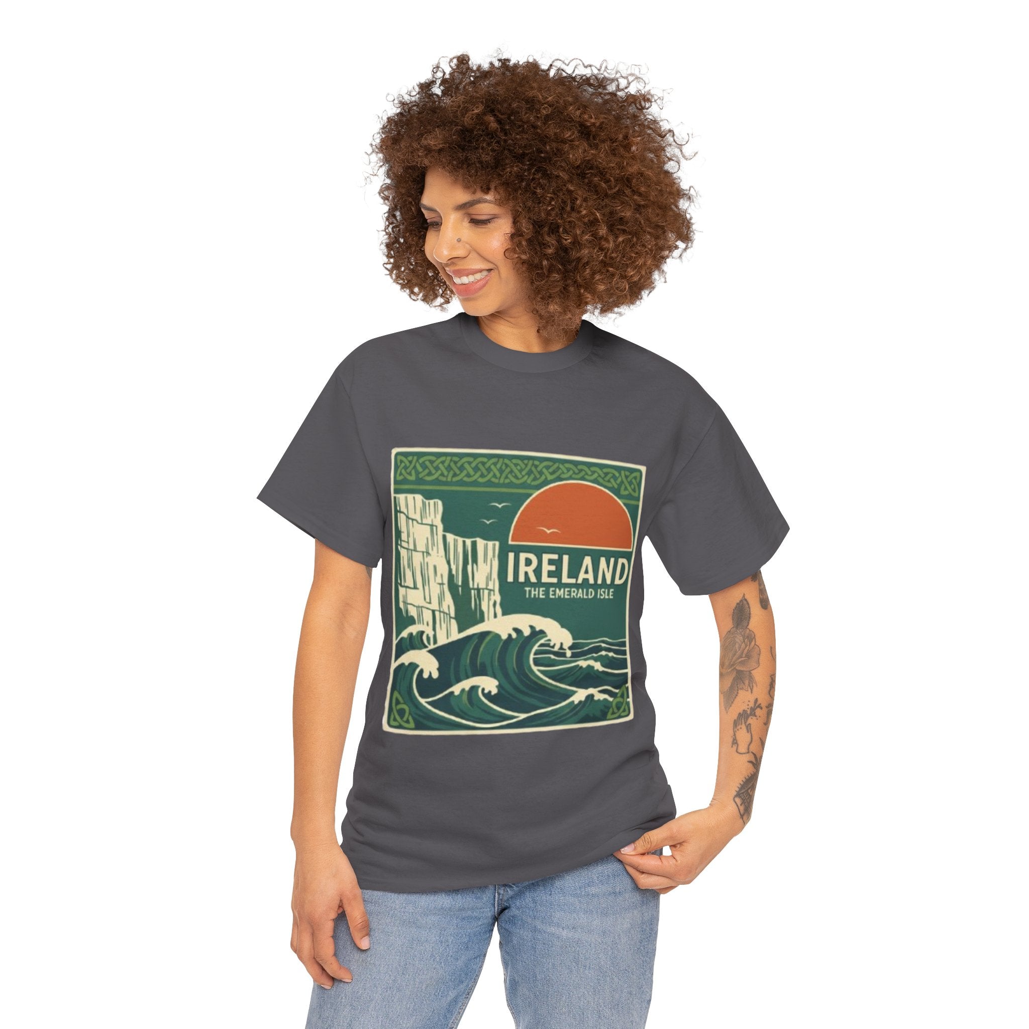 Ireland Vintage Travel Tee — 'Ireland The Emerald Isle' Graphic T‑Shirt