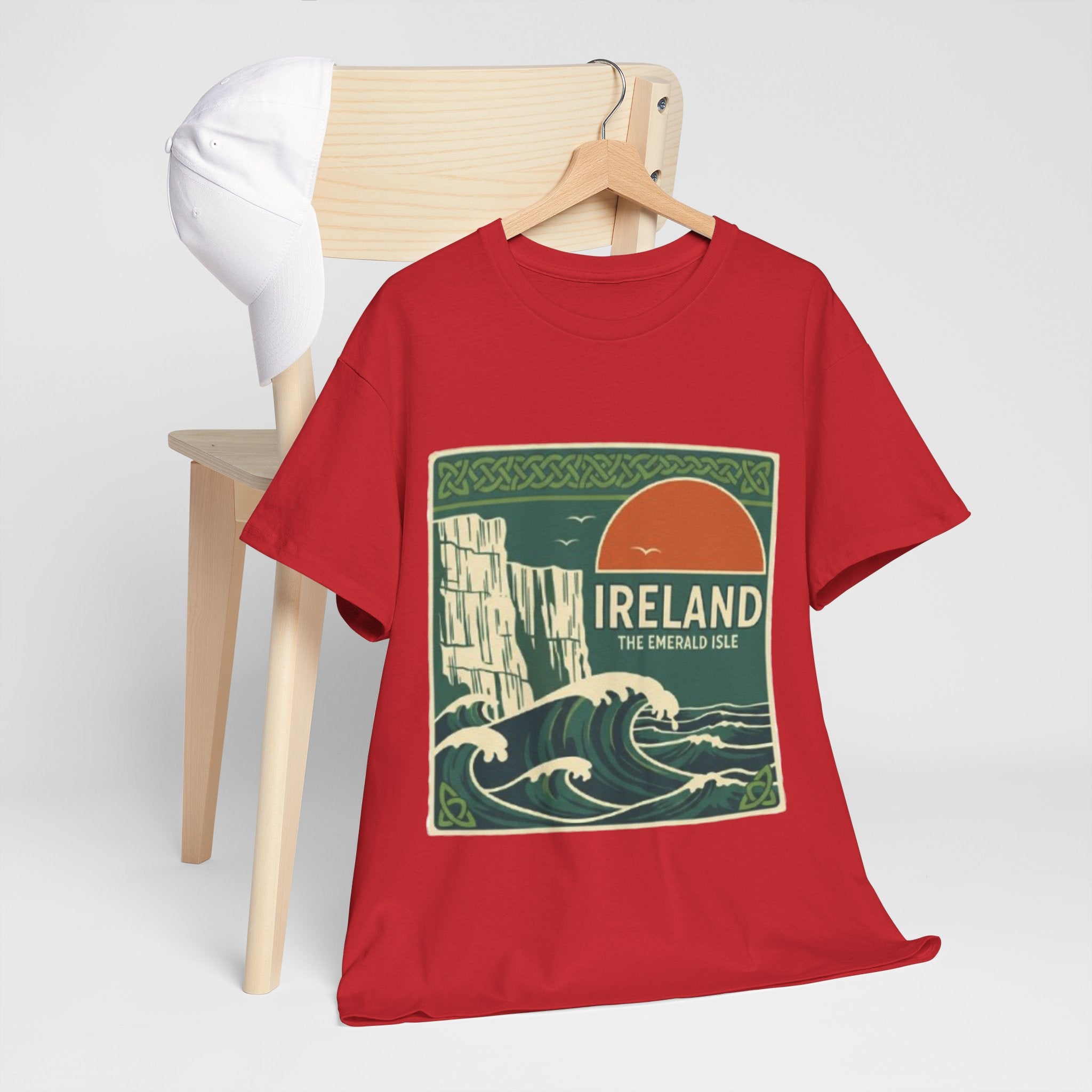 Ireland Vintage Travel Tee — 'Ireland The Emerald Isle' Graphic T‑Shirt
